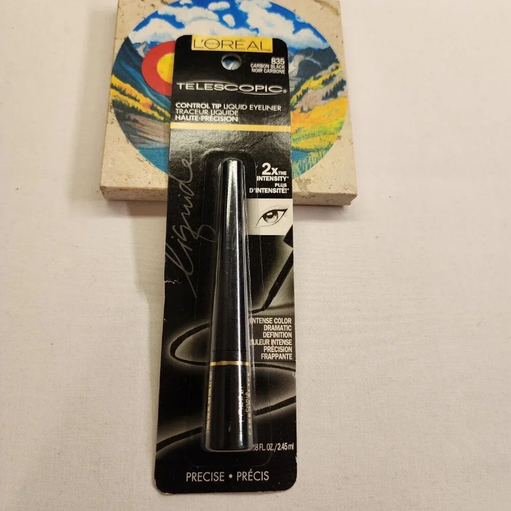 L'Oreal Telescopic Precision Liquid Eyeliner - #835 Carbon Black